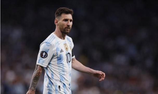 《四喜》他才是最惨的，前妻现任又打又骂，小人物演得入木三分